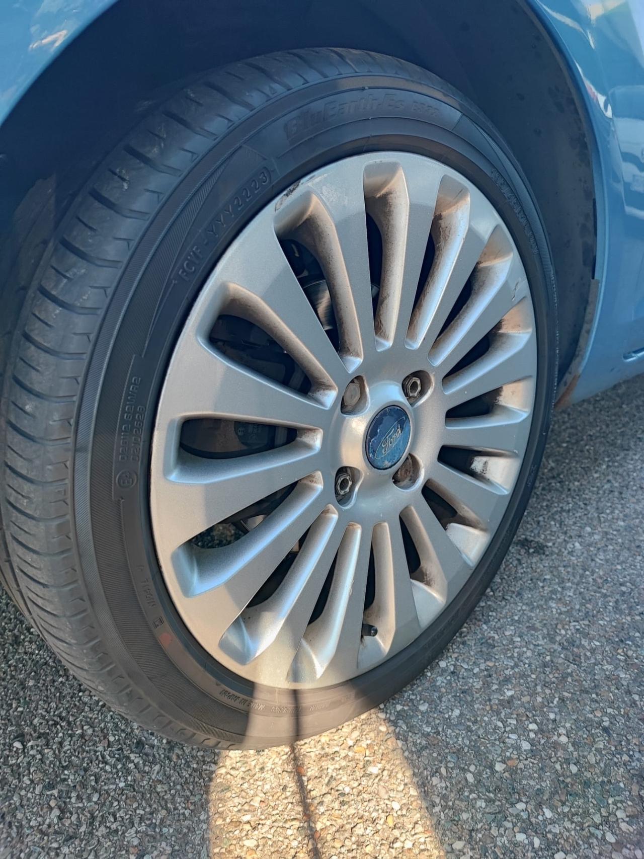 Ford Fiesta 1.4 5 porte Bz.- GPL Titanium