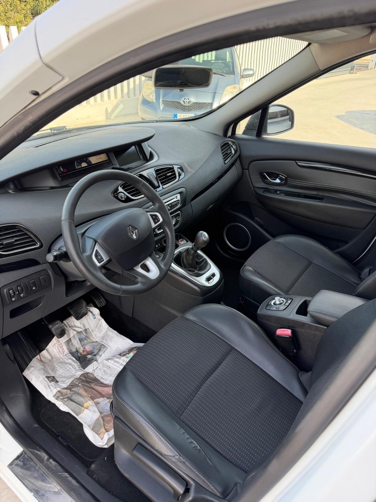 Renault Scenic Scénic X-Mod 1.5 dCi 110CV Dynamique