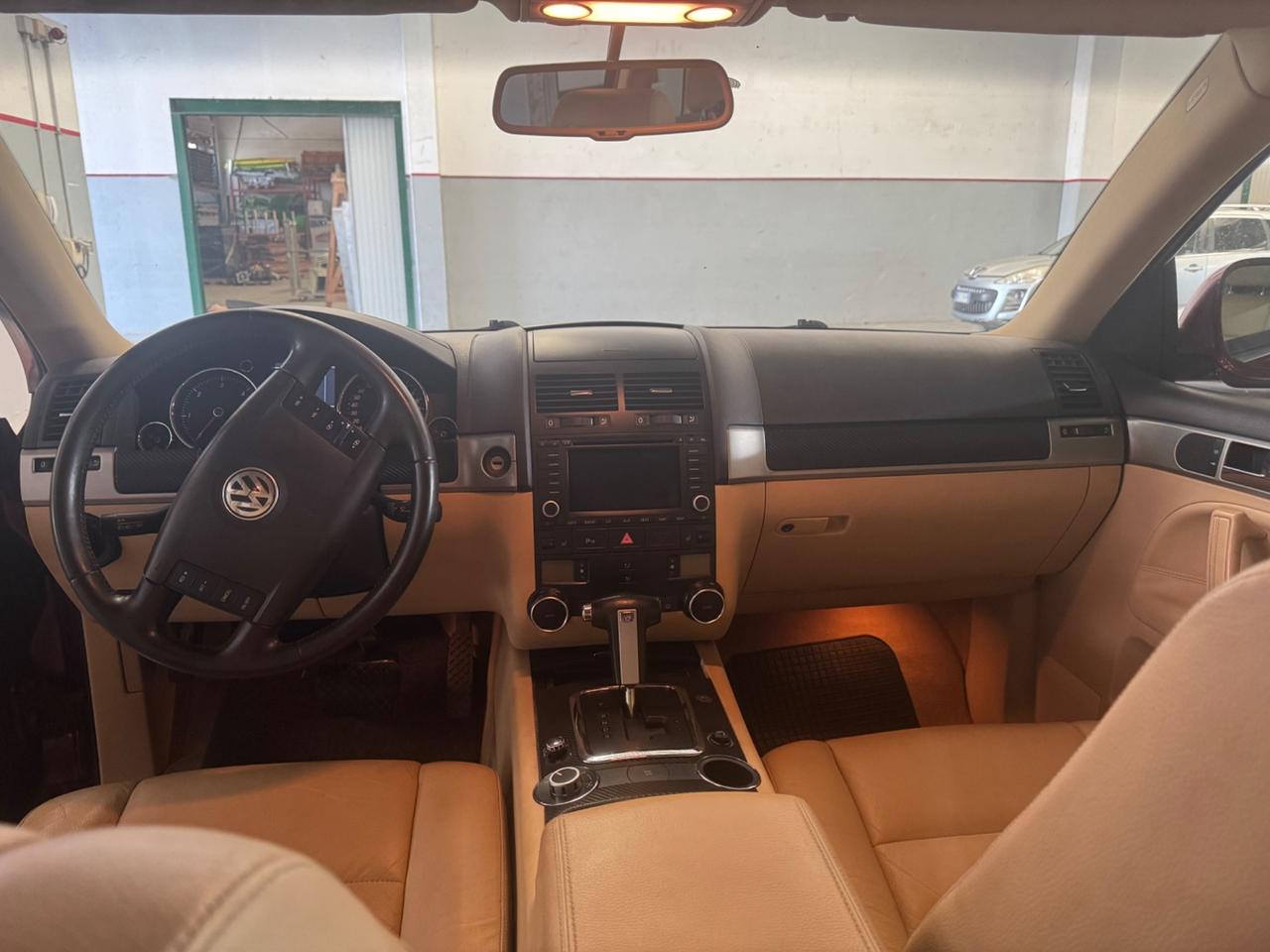 Volkswagen Touareg 3.0 V6 TDI DPF tiptronic