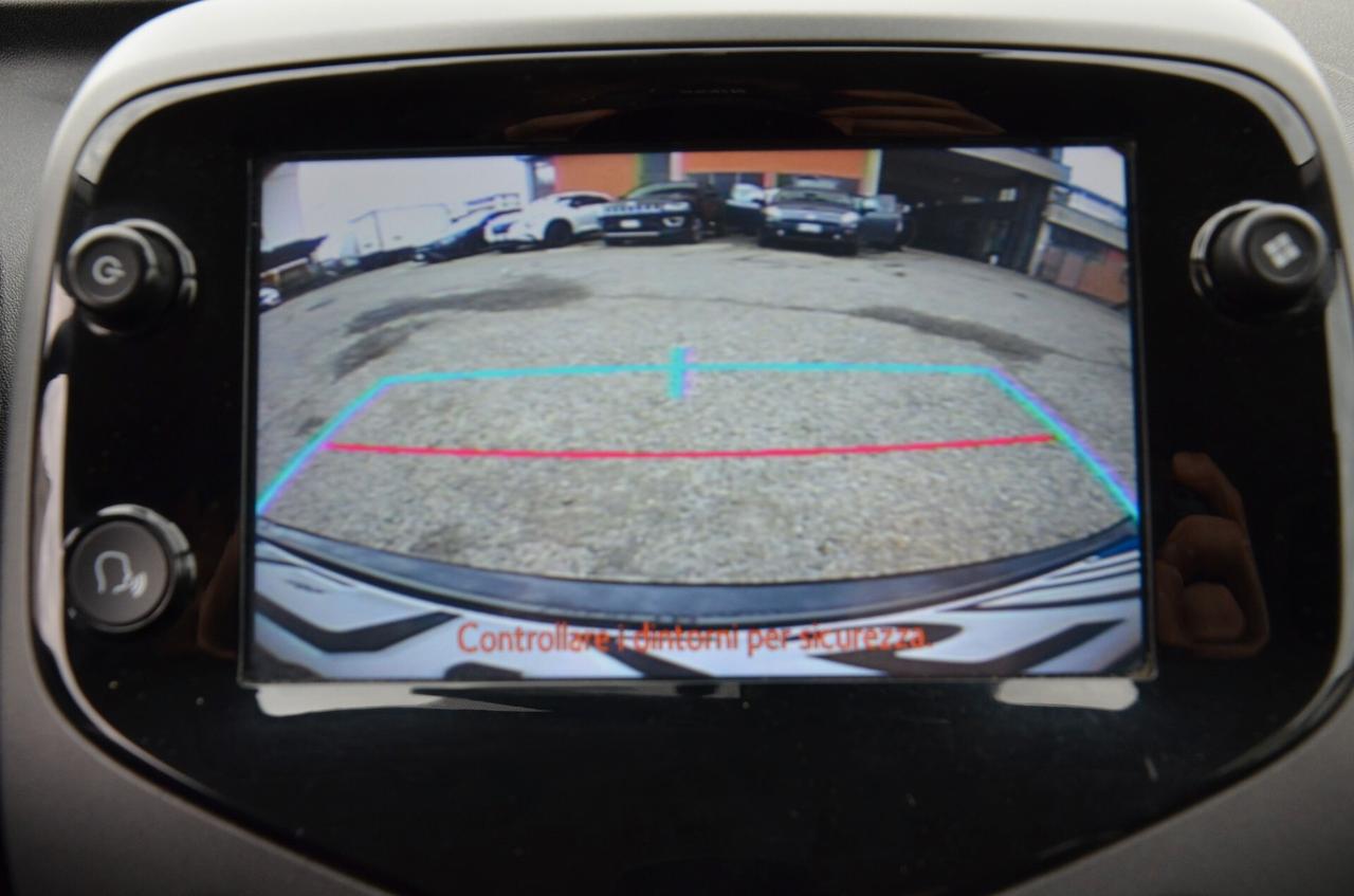 Toyota Aygo 1.0 VVT-i 72 CV 5 porte x-clusiv