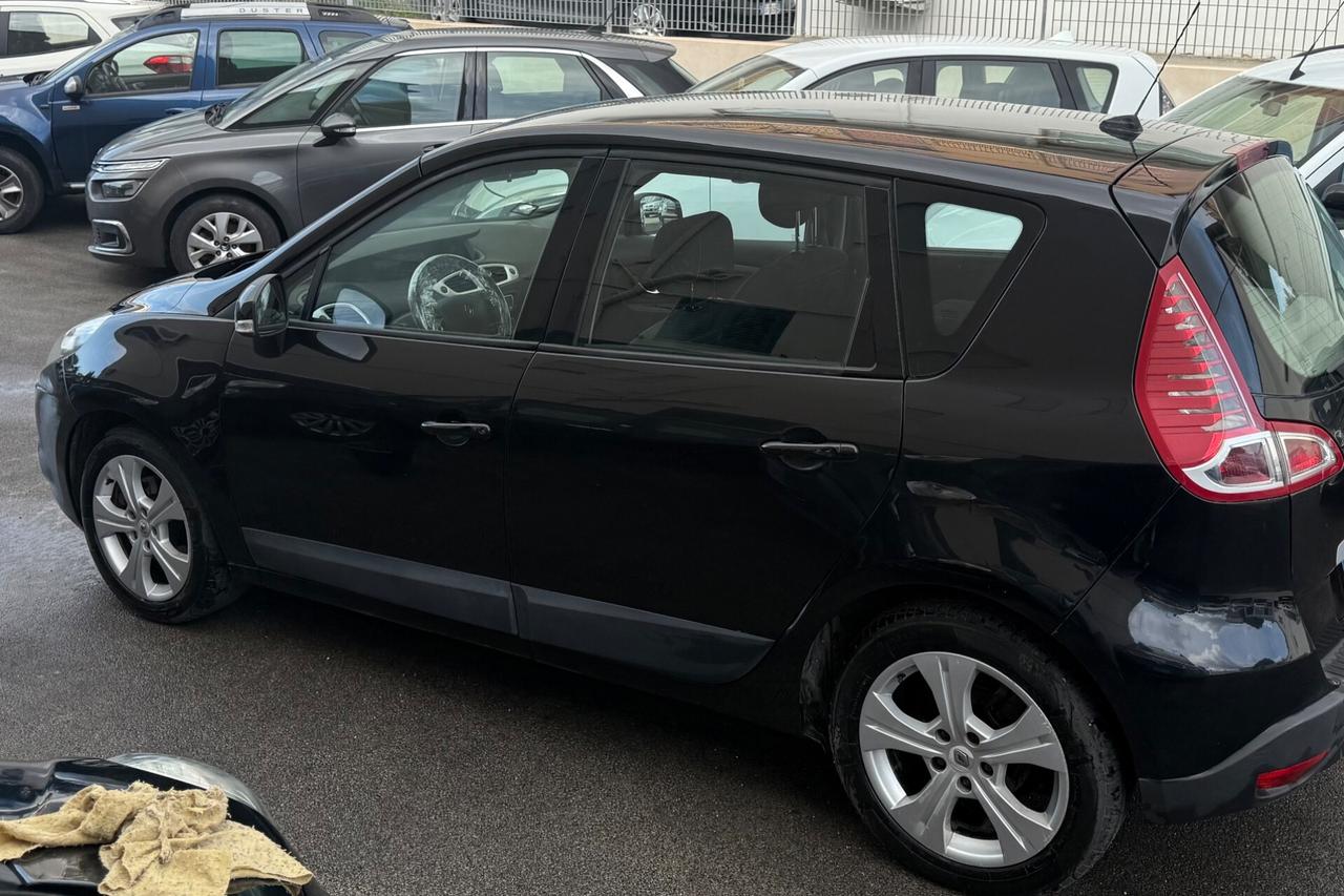 Renault Scenic 1.5 dCi Finanziaria senza busta paga