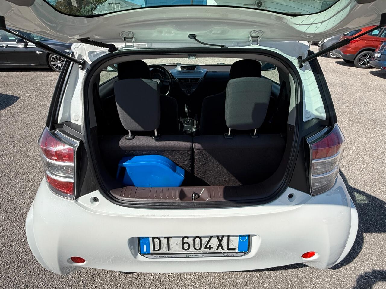 Toyota iQ 1.0 Multidrive