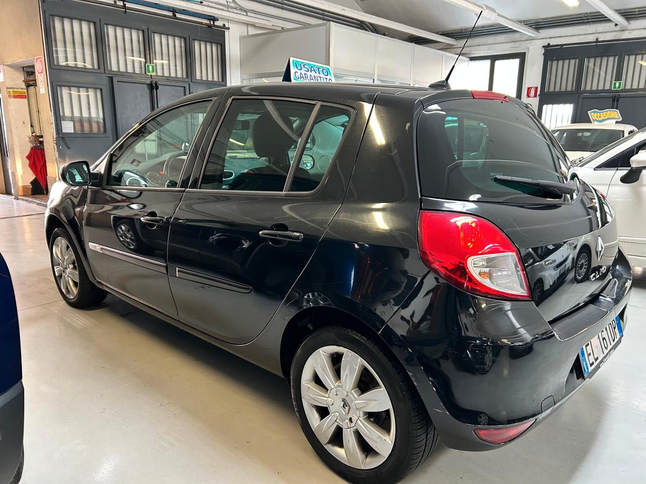 Renault Clio 1.2 16V 5 porte Dynamique