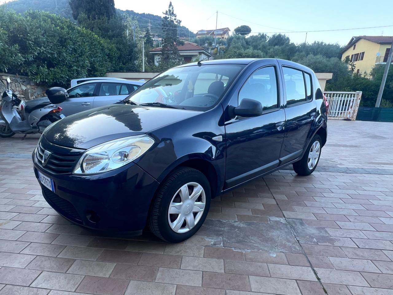 Dacia Sandero 1.2 16V SOLO 35.000 KM