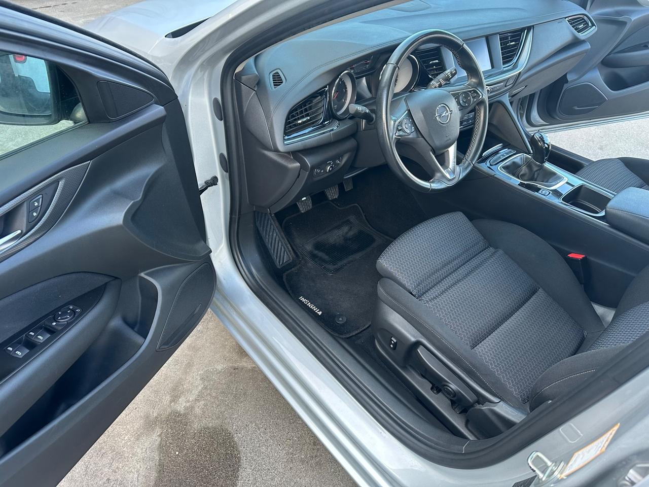 Opel Insignia 1.5 CDTI S&S Sports Tourer Business Edition