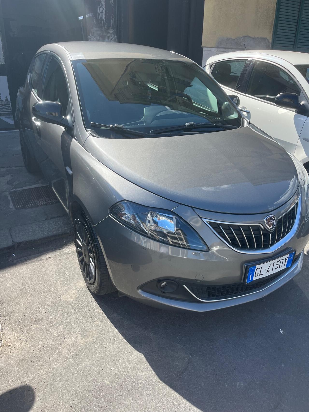 Lancia Ypsilon 1.0 FireFly 5 porte S&S Hybrid Silver Plus