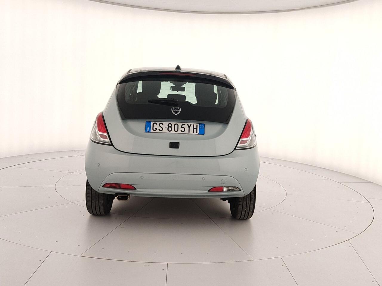 Lancia Ypsilon 1.0 FireFly 5 porte S&S Hybrid Platino