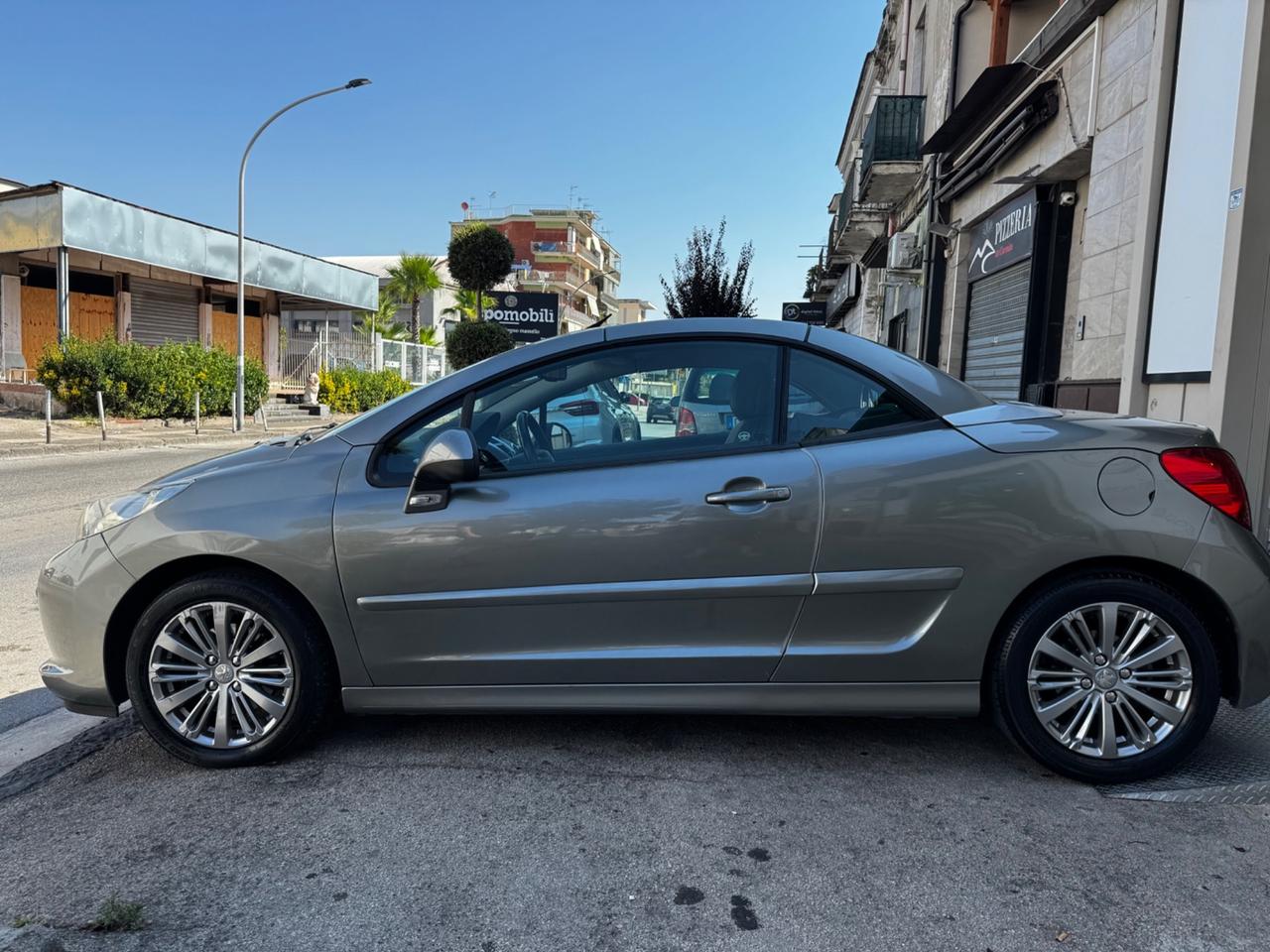 Peugeot 207 1.6 VTi 120CV CC Roland Garros