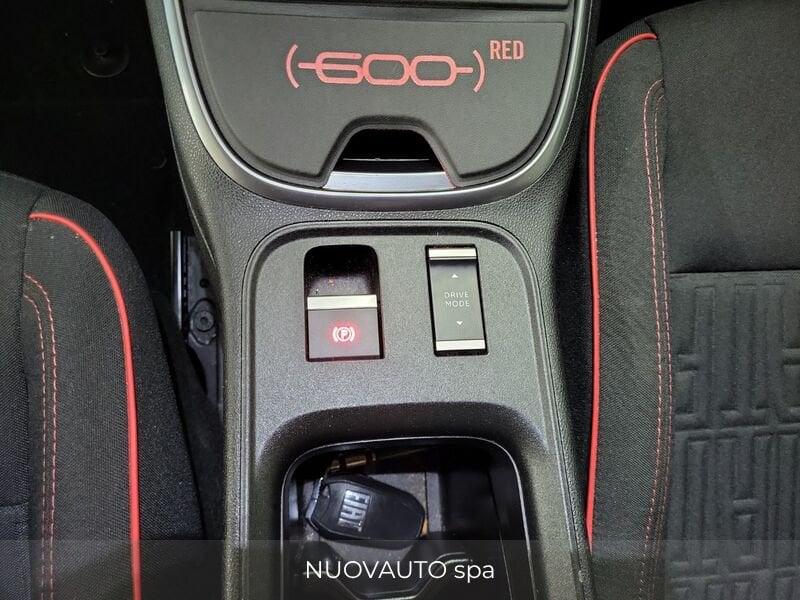 FIAT 600e Red