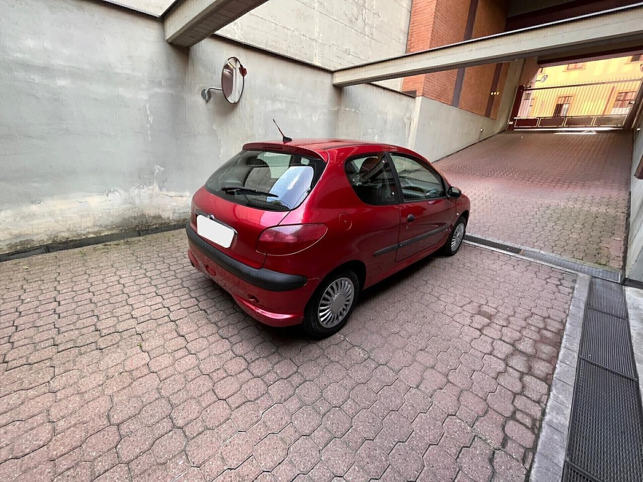 Peugeot 206 - APERTI AD AGOSTO