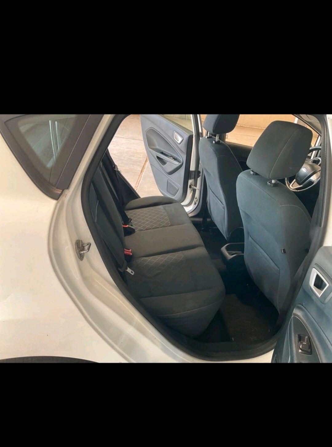 Ford Fiesta 1.4 TDCi 70CV 5 porte Titanium 2013