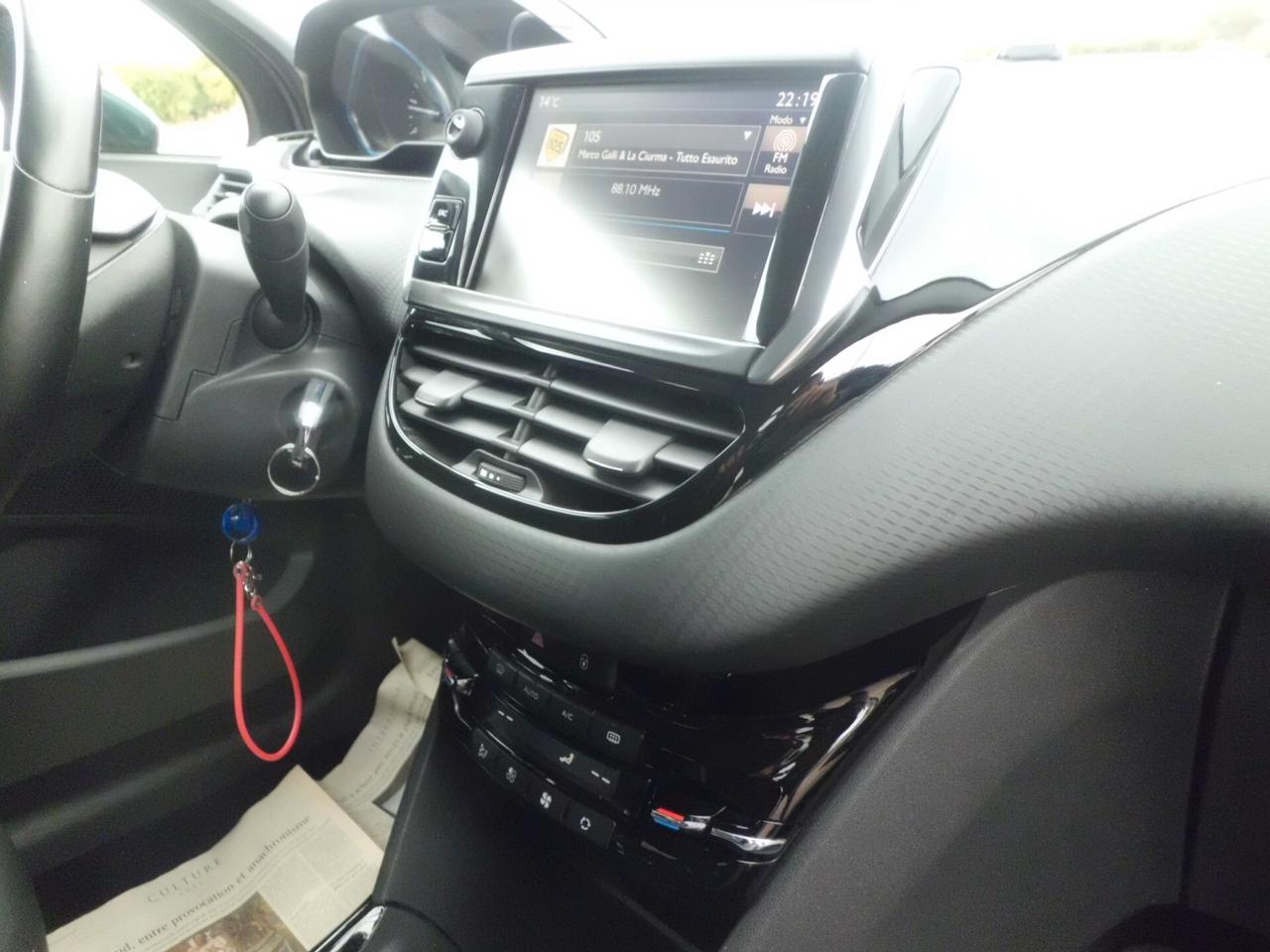 Peugeot 2008 BlueHDi 100 Allure