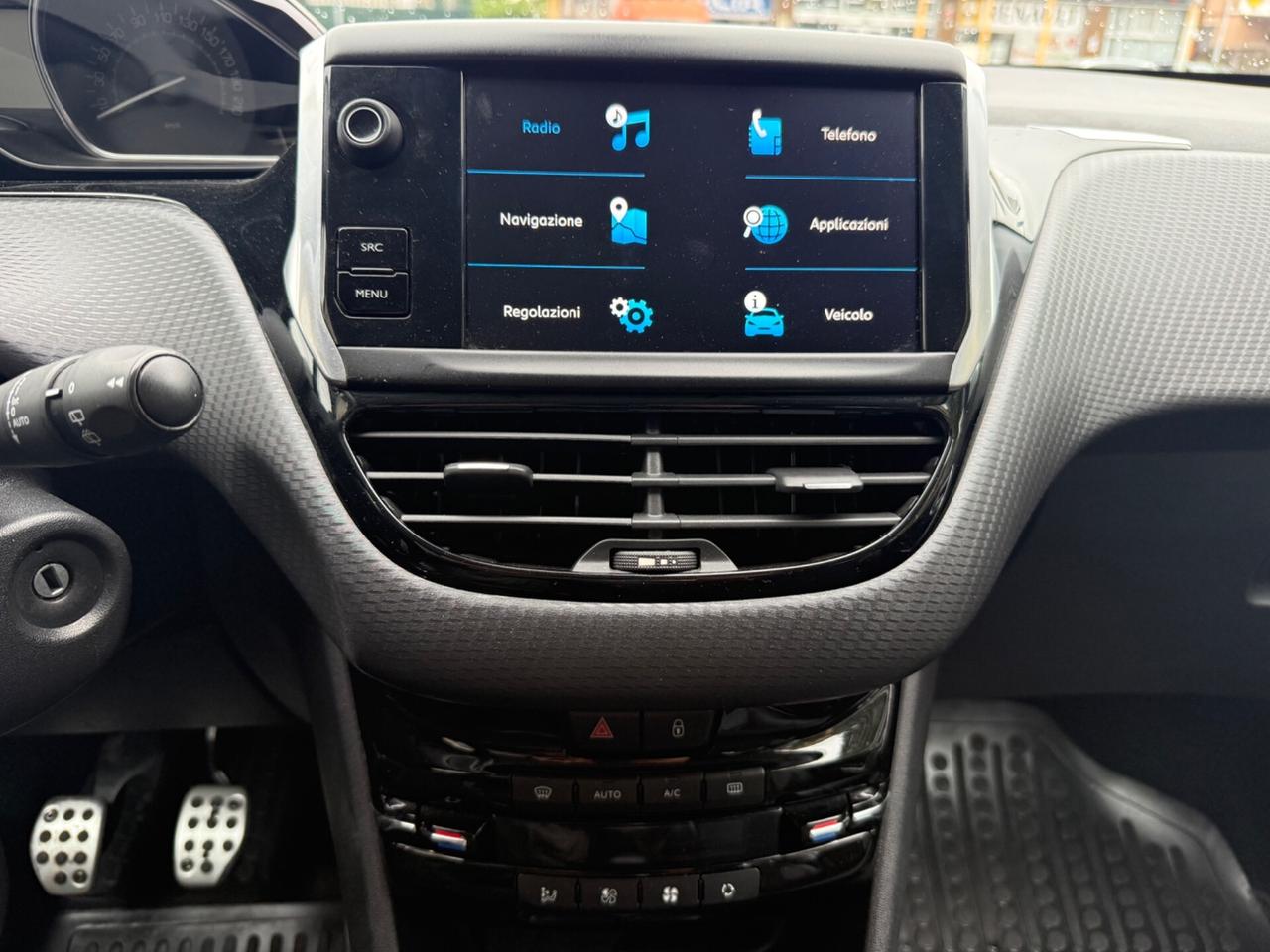 Peugeot 2008 PureTech action gti