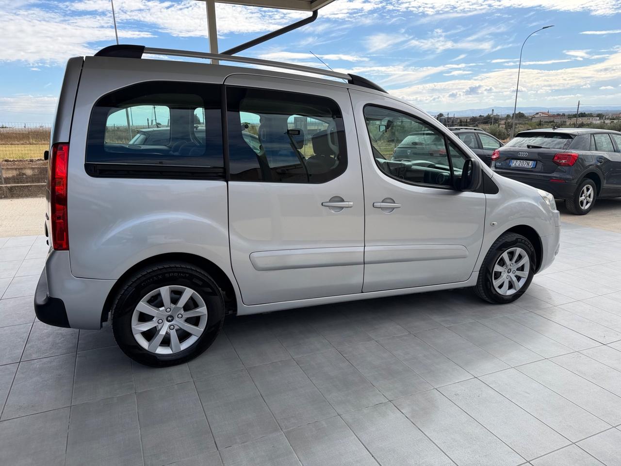 Peugeot Partner Tepee 1.6 HDi 92CV Outdoor