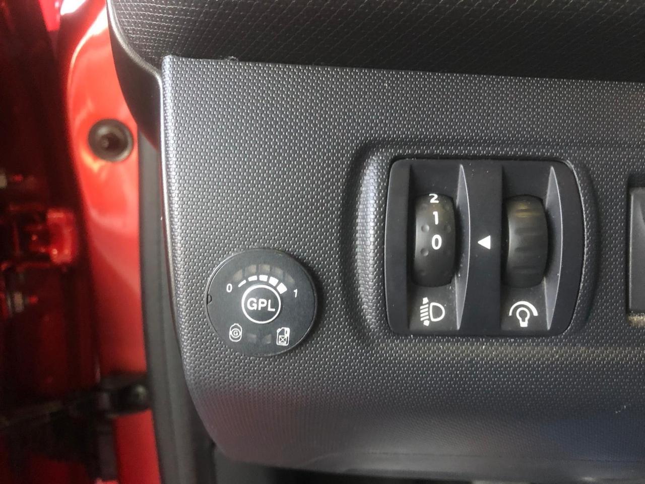 Renault Clio 1.2 75CV GPL 5 porte Live