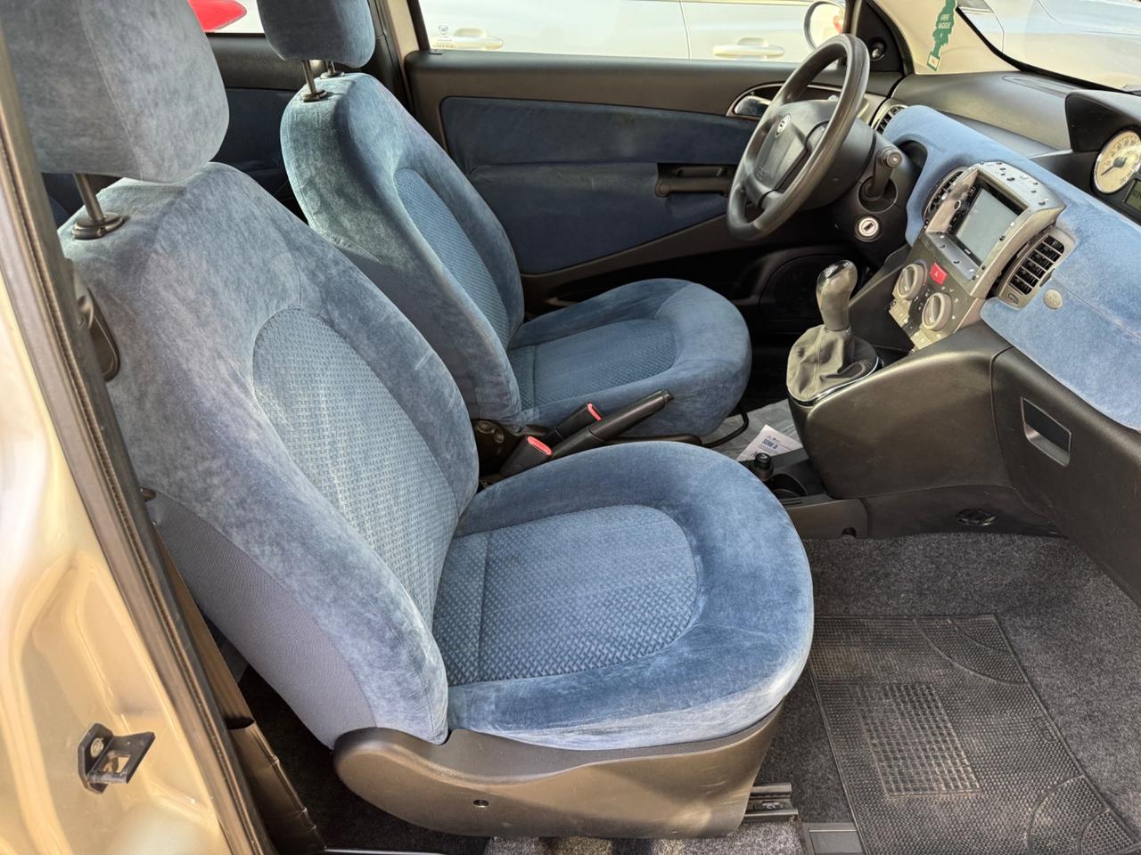 Lancia Ypsilon 1.3 Multijet 16V