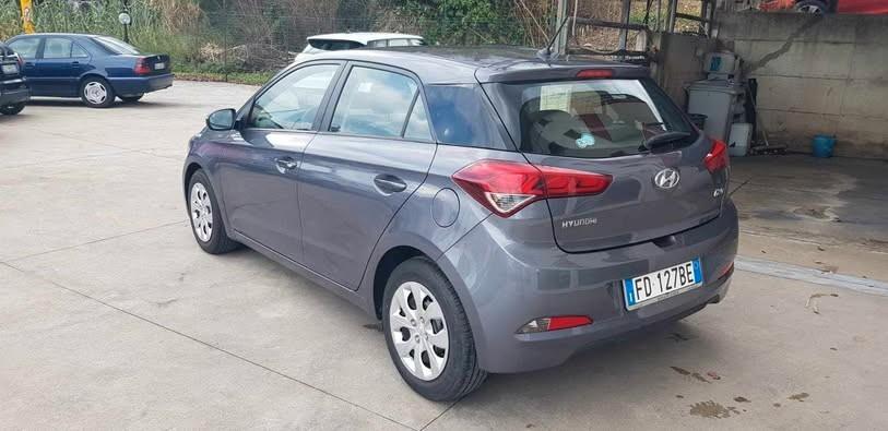 Hyundai i20 1.1 CRDi 12V "KM 64000"