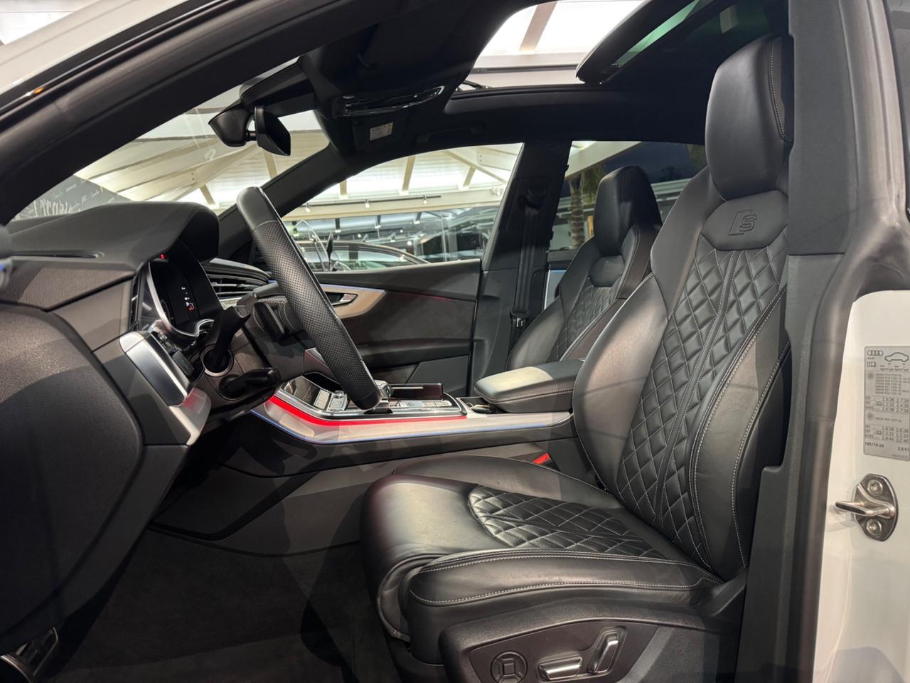 Audi Q8 50 TDI 286 CV quattro S-line