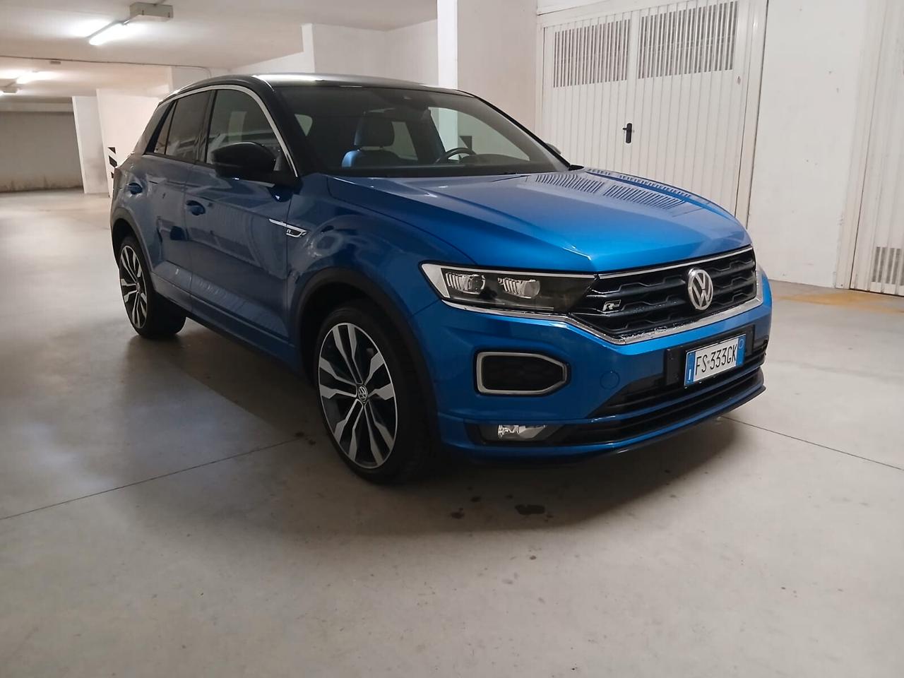 Volkswagen T-Roc 1.5 TSI ACT DSG R Line PARI AL NUOVO tua a € 312 mese