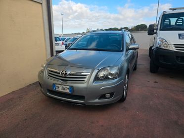 Toyota Corolla Verso 2.2 16V D-4D DPF Luna
