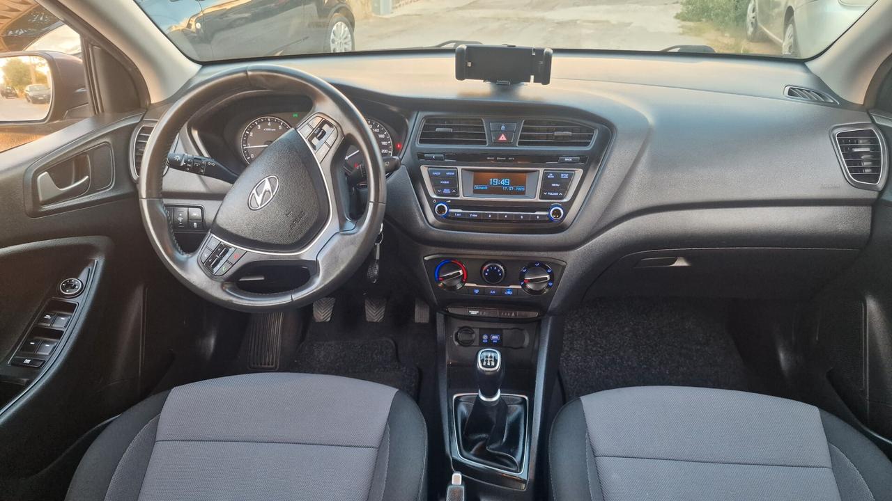 Hyundai i20 1.2 84 CV 5 porte Comfort