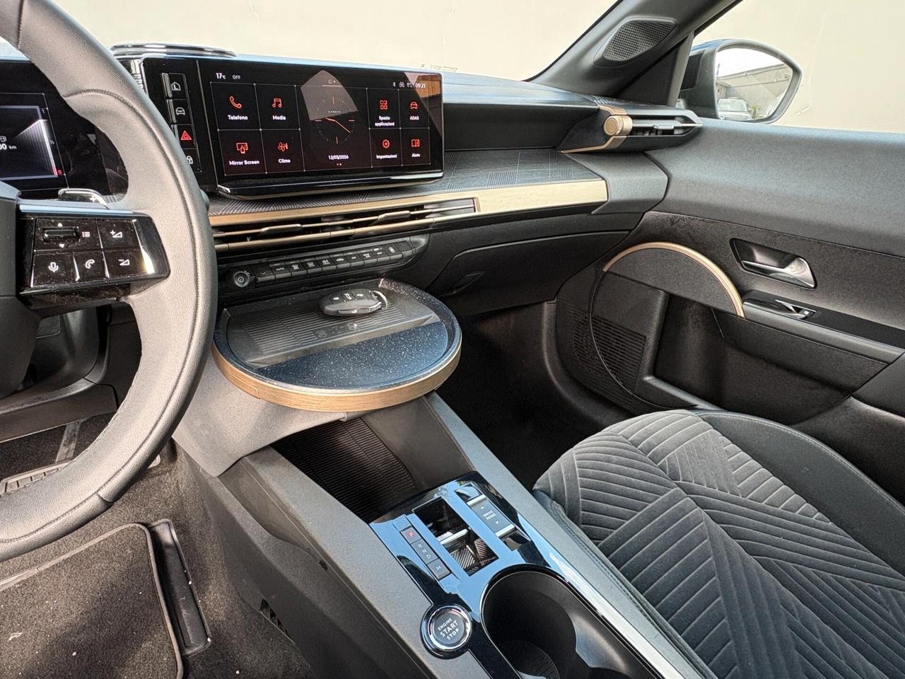 NUOVA Lancia Ypsilon Hybrid e-DCT LX AUTOMATIC