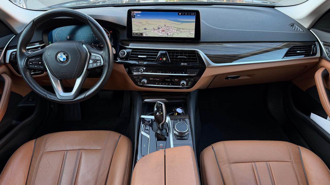 BMW 520D TOURING 48V 2.0 LUXURY 190 CV - FULL LED, PELLE, VIRTUAL COCKPIT