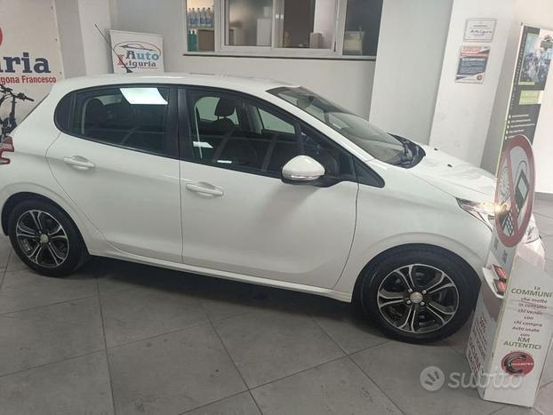 Peugeot 208 1.4 VTi 95 CV 5p. GPL MOTORE NUOVO