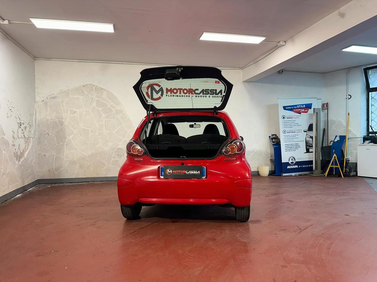 Toyota Aygo 1.0 12V VVT-i 5 porte Cool Soda Connect