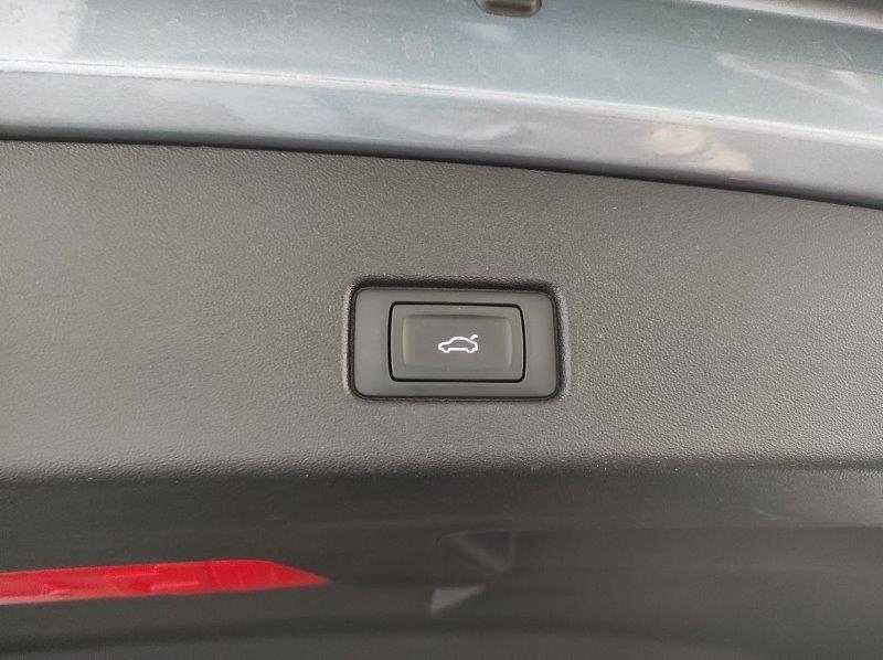 AUDI Q4 e-tron - Q4 40 e-tron S line edition