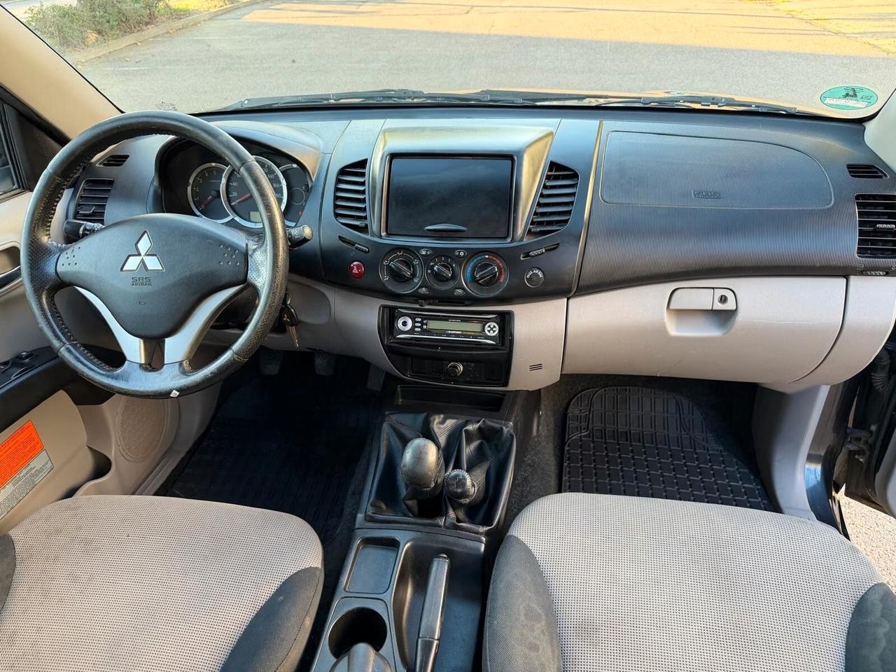 Mitsubishi L200 2.5 DI-D/136CV Club Cab Invite DPF