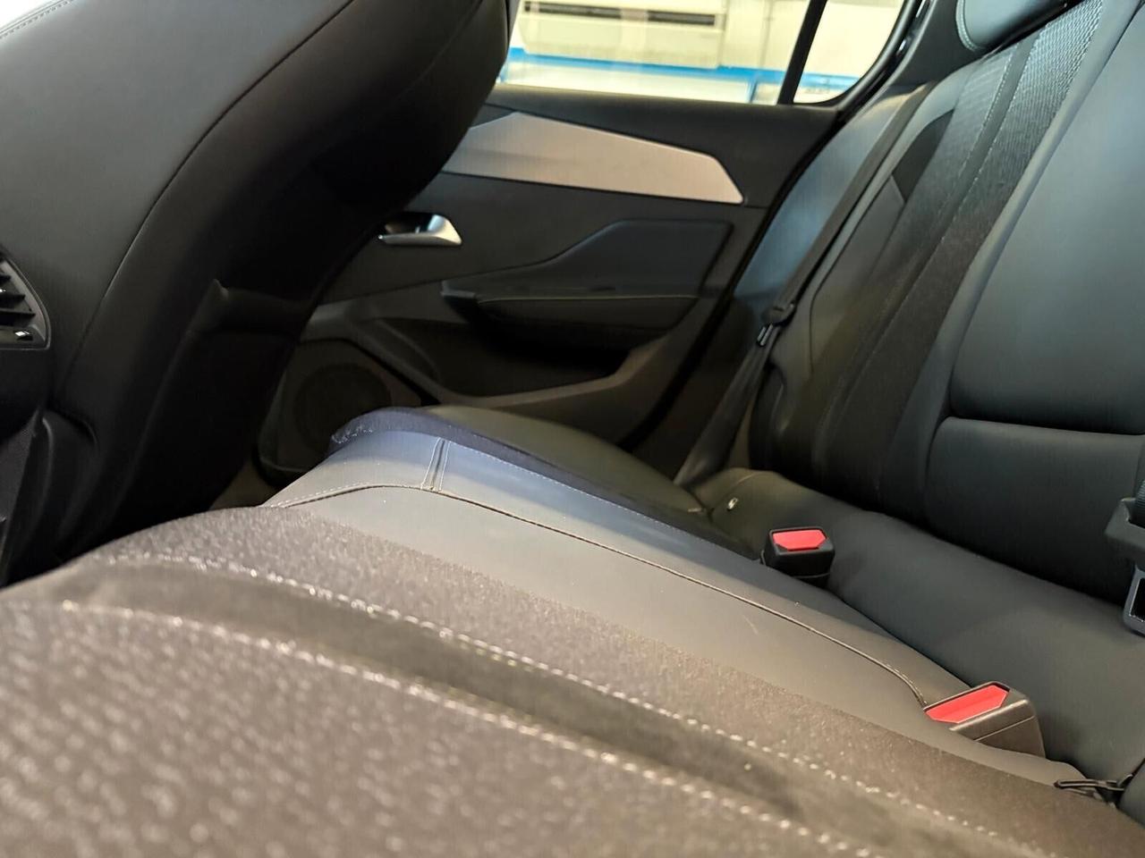 Peugeot 308 GT Hybrid 145 e-DCS6 SPOTICAR