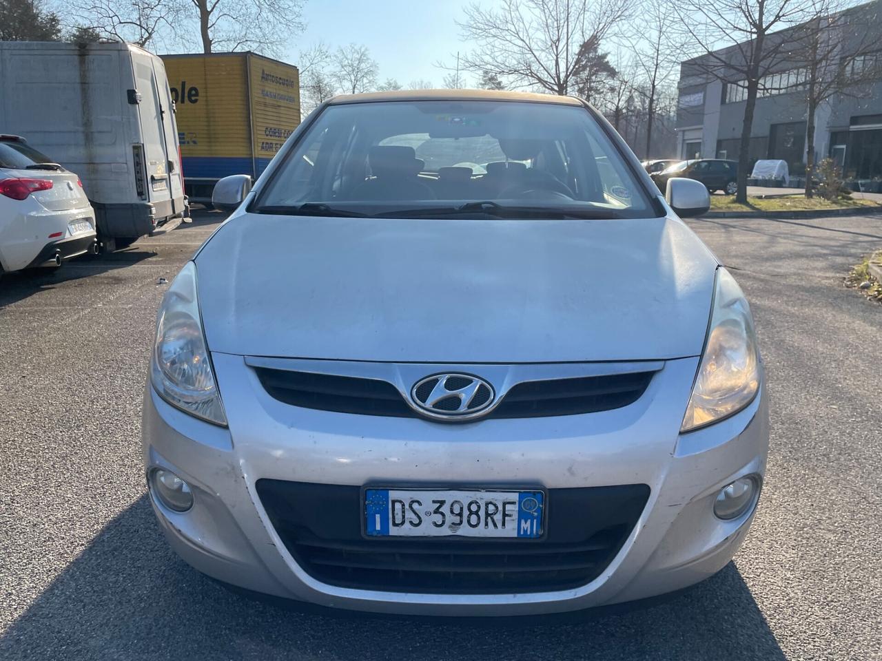 Hyundai i20 1.2 5p. Comfort*Neopatentati*XCommercianti*