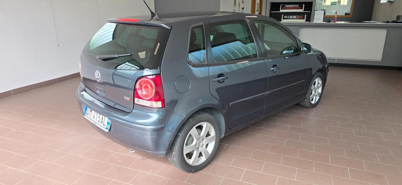 Volkswagen Polo 1.4 TDI 5p Unicoproprietario 2 Treni Gomme