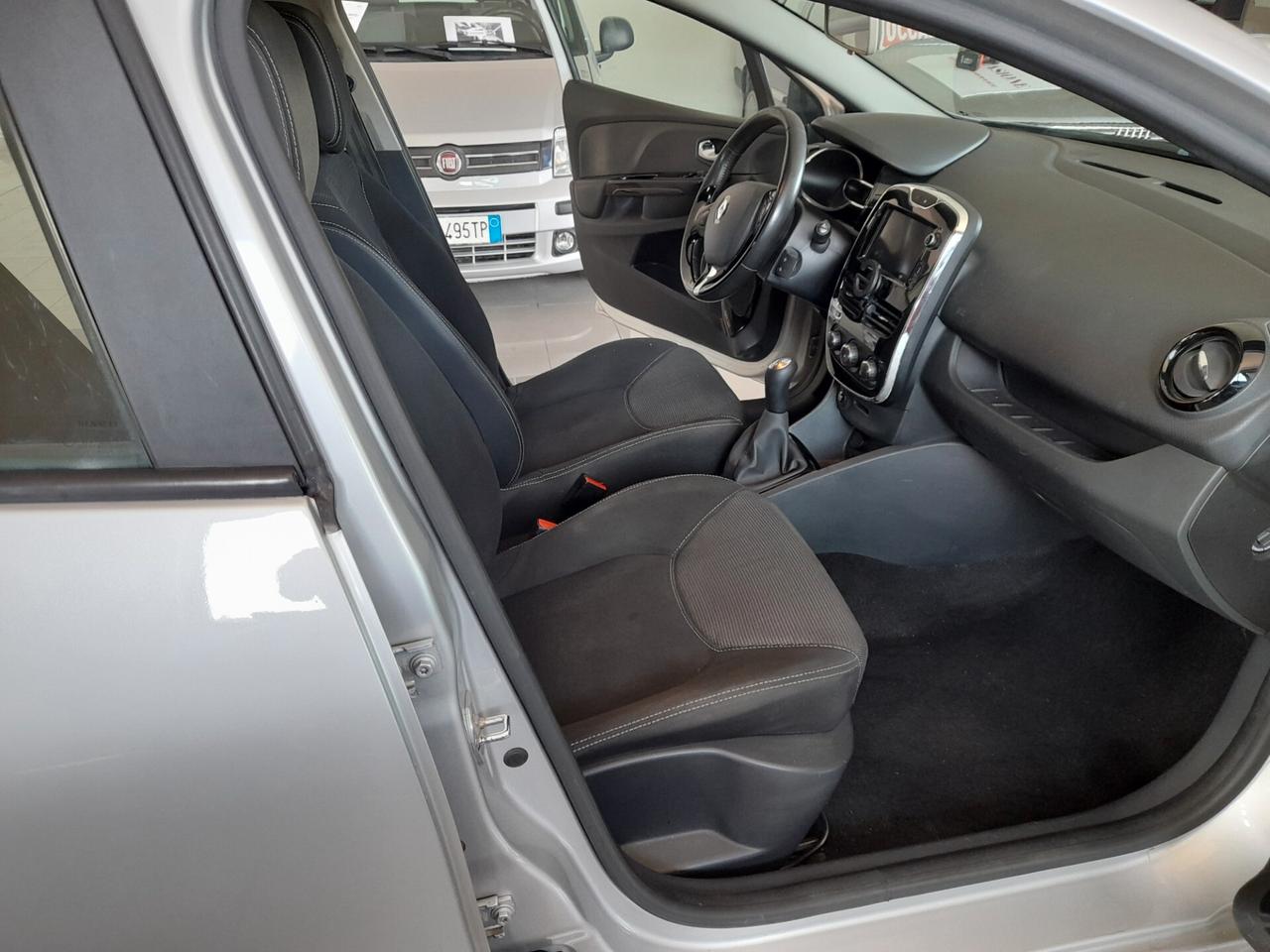 Renault Clio 1.2 75CV 5 porte Wave