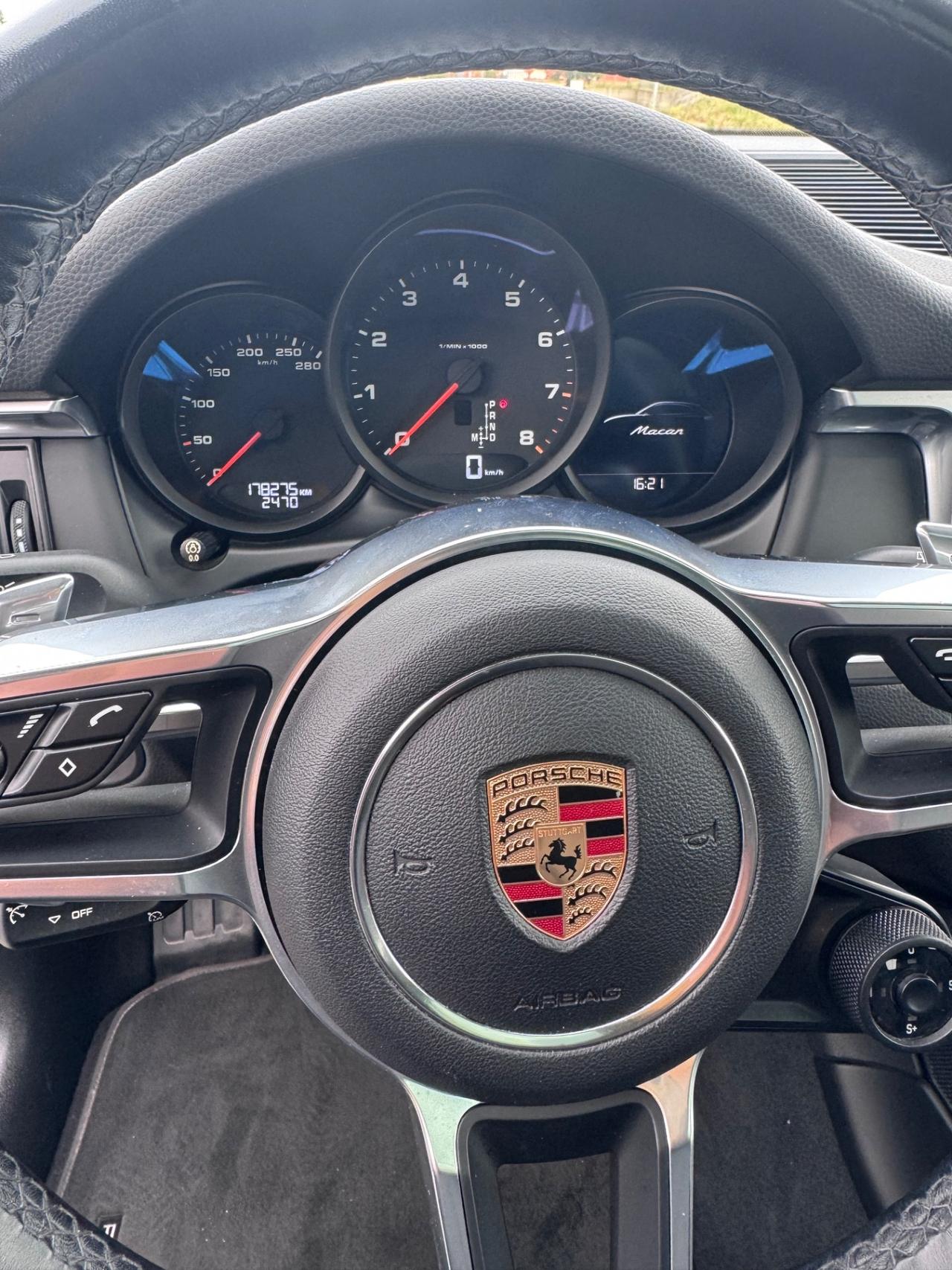 Porsche Macan 2.0 Full tetto sport chrono PERMUTE