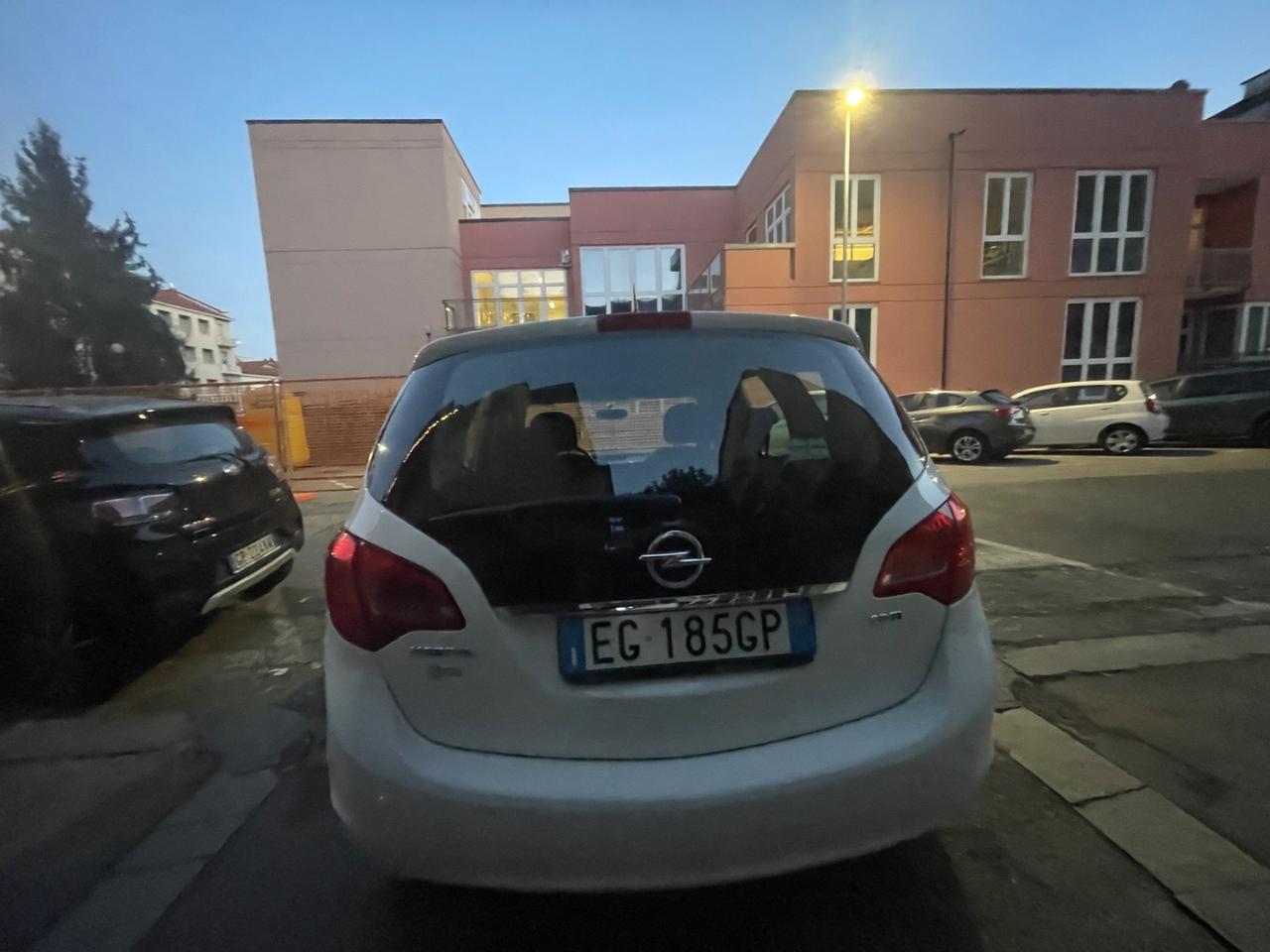 Opel Meriva 1.7 CDTI 110Cv cambio automatico