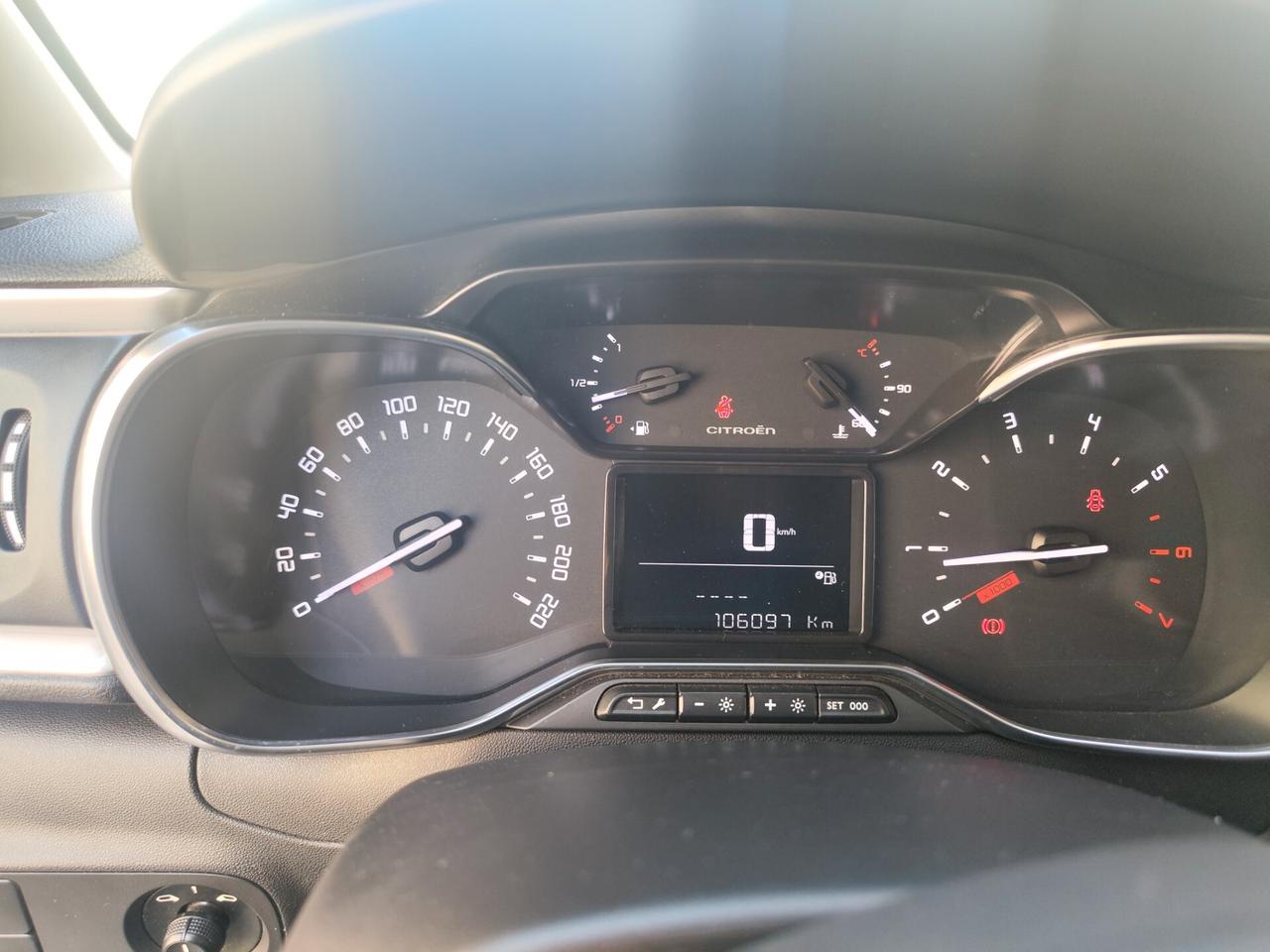 Citroen C3 PureTech 82 SCHINE solo 100 mkm