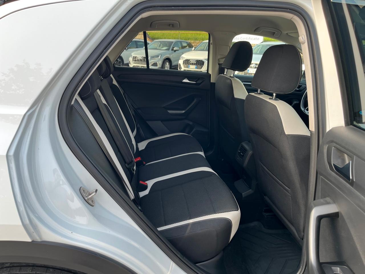 Volkswagen T-Roc 1.6 TDI SCR Advanced BlueMotion Technology
