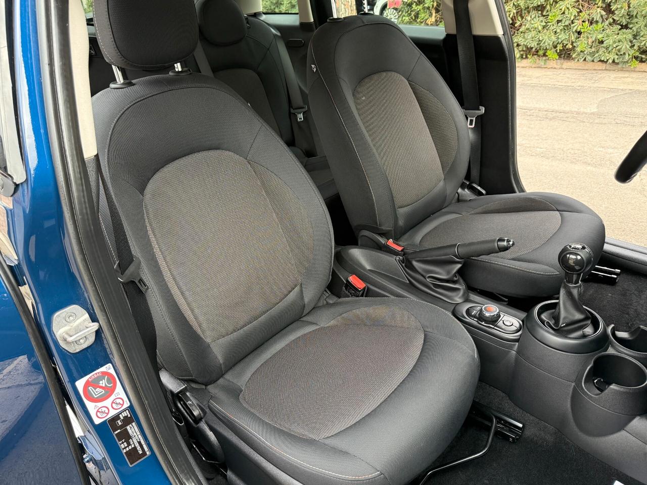 Mini 1.5 One D 95CV 5P *LUCI LED AMBIENT – 2016