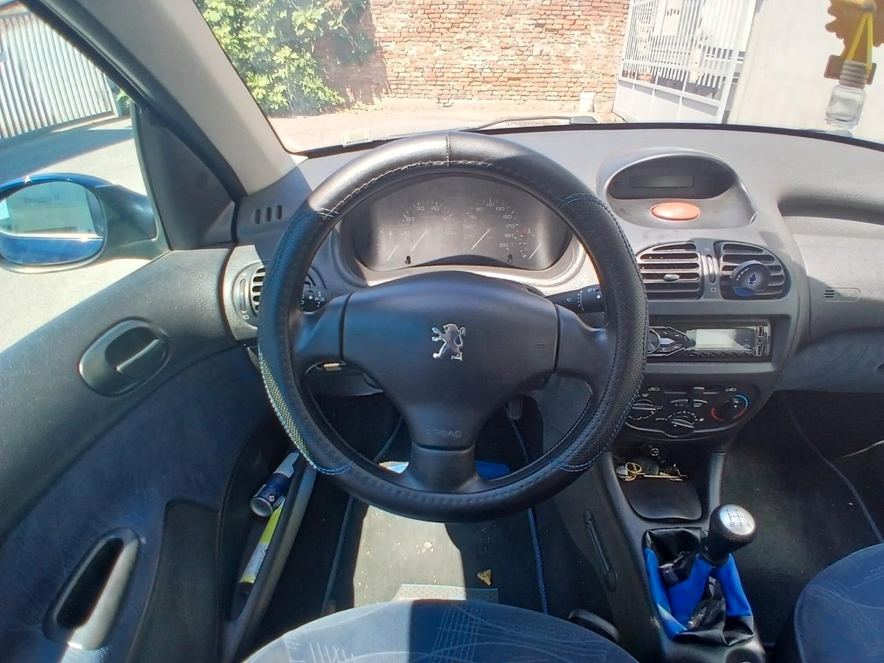 Peugeot 206 1.1 5p. XR