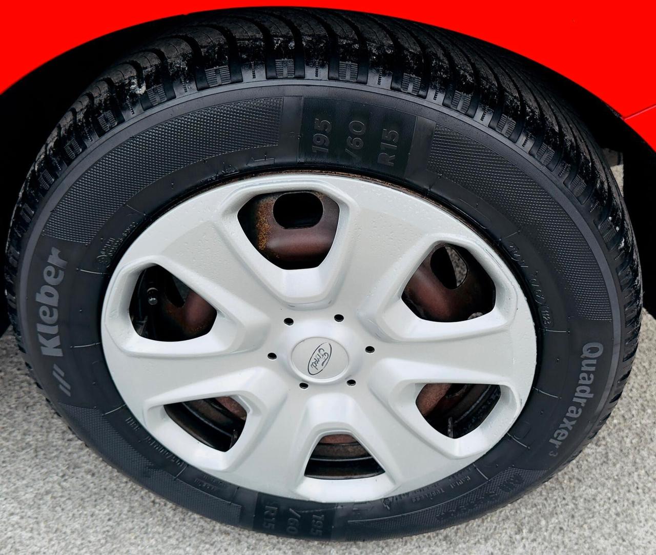 Ford Tourneo Courier 1.0 EcoBoost 100 CV Plus