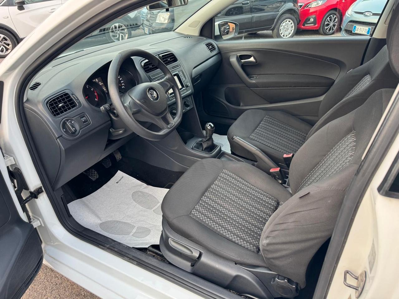 Volkswagen Polo 1.0 MPI (BENZ) 60CV TRENDLINE 2014