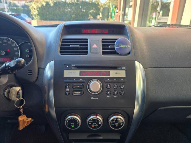 FIAT Sedici 1.6 16V 4x4 Dynamic Clima Autom C.L 16" Radio CD