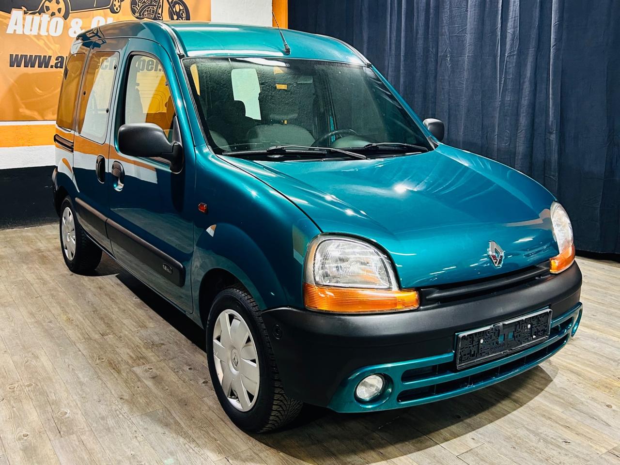 RENAULT KANGOO 1.2 16V IN PERFETTE CONDIZIONI .
