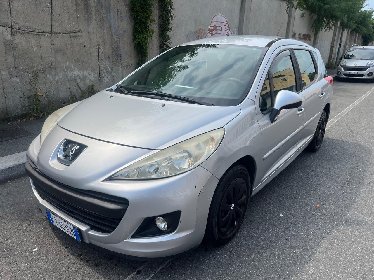 Peugeot 207 1.4 8V 75CV SW Active
