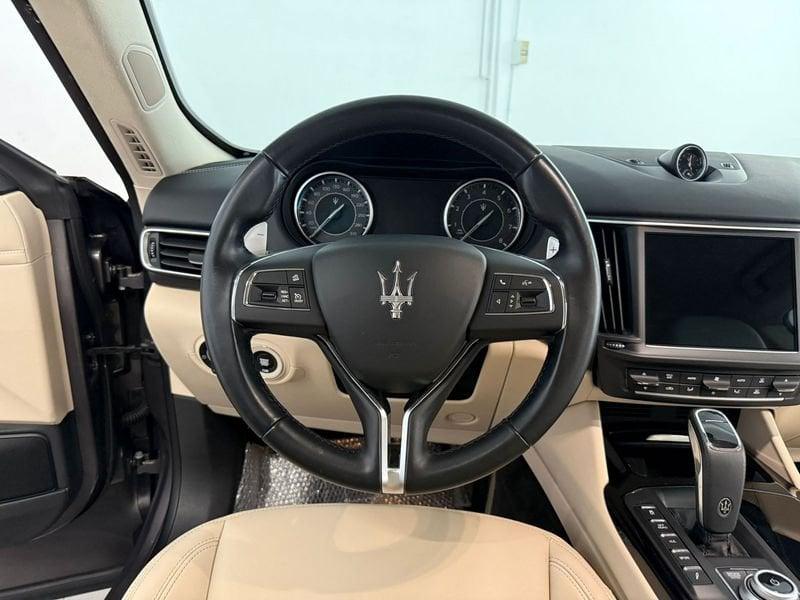 Maserati Levante 330 CV MHEV GT INTERNI BIANCHI