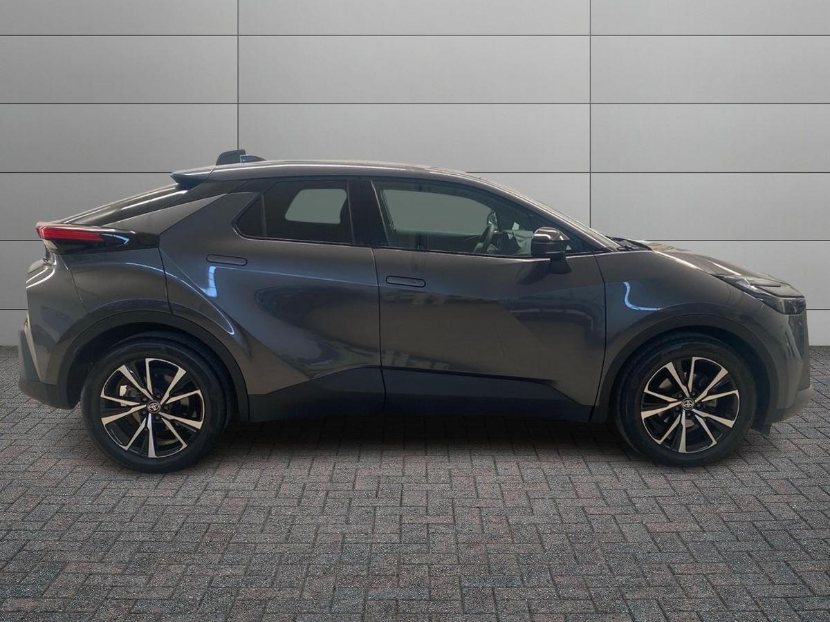 TOYOTA C-HR II 2023 - C-HR 2.0 phev Trend fwd e-cvt