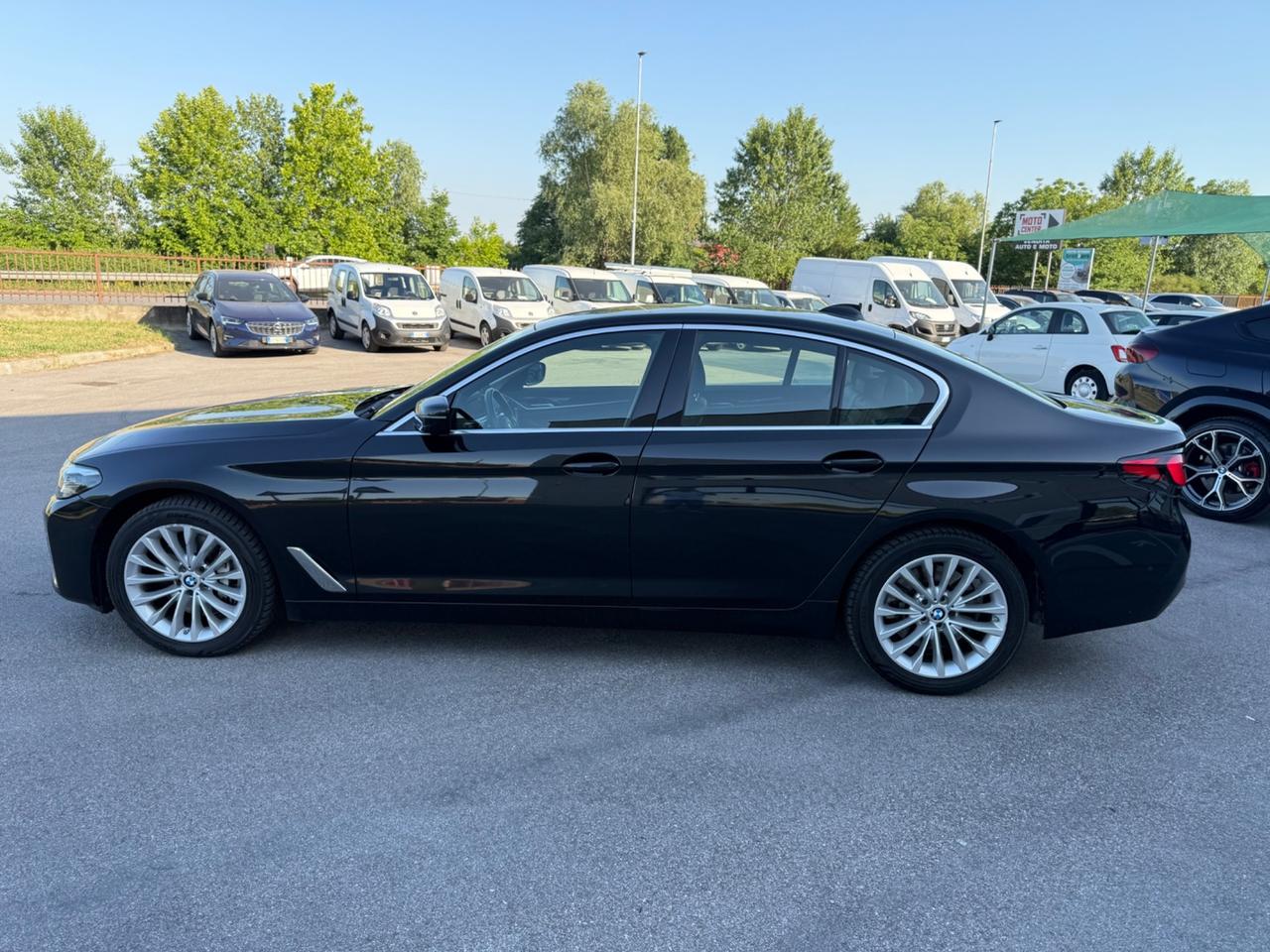 Bmw 530 Berlina 48V Luxury Line 3.0 249 Cv