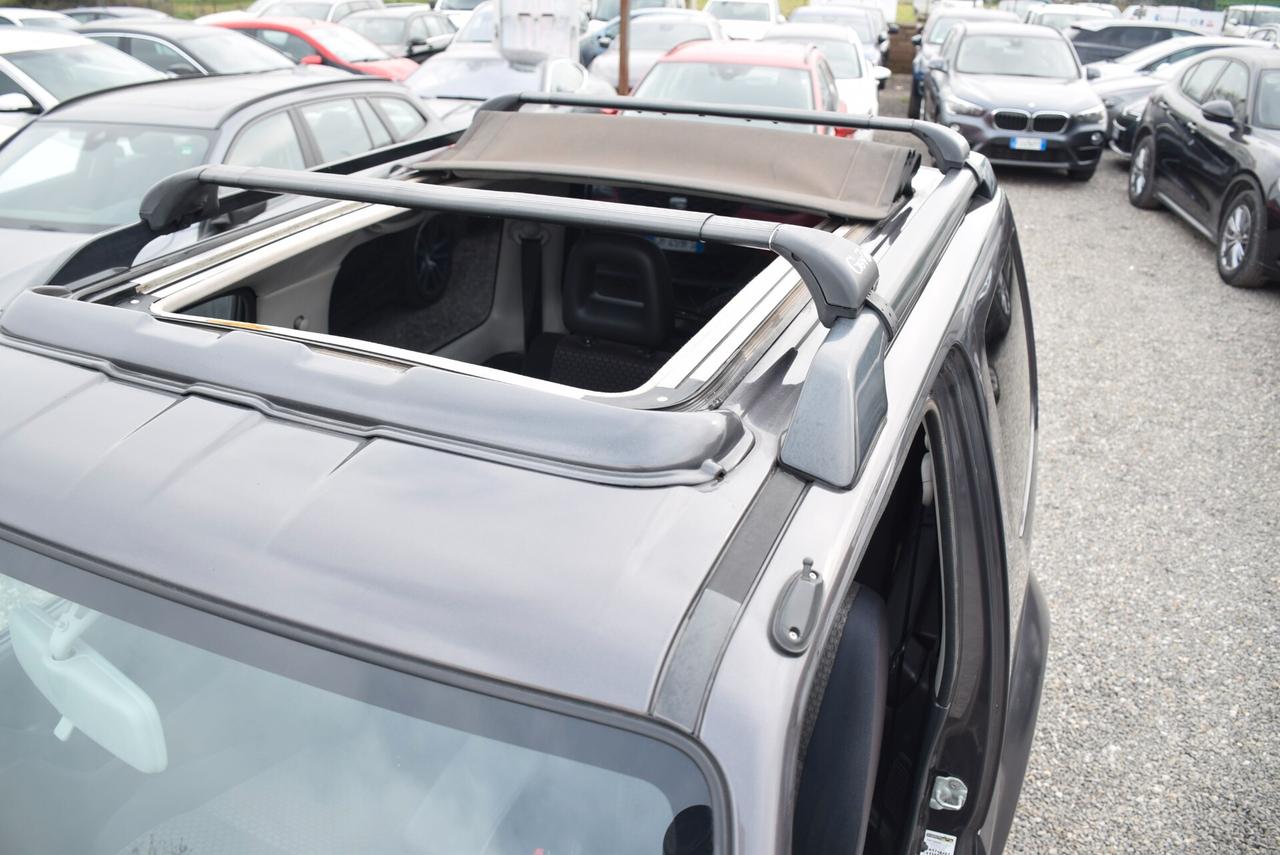 Suzuki Jimny 4X4 - GANCIO TRAINO TETTO PANORAMICO 1.3i 16V 85CV Special NAVI CAM ANDROID CARPLAY